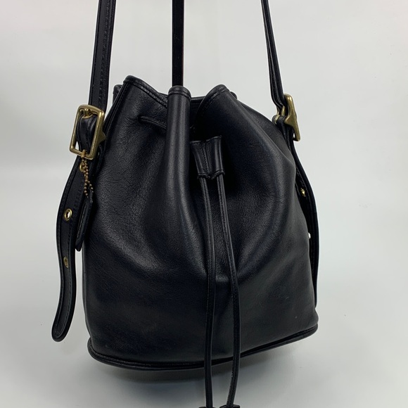 Vintage Coach Black Leather Bucket Bag Gold buckle Leather...